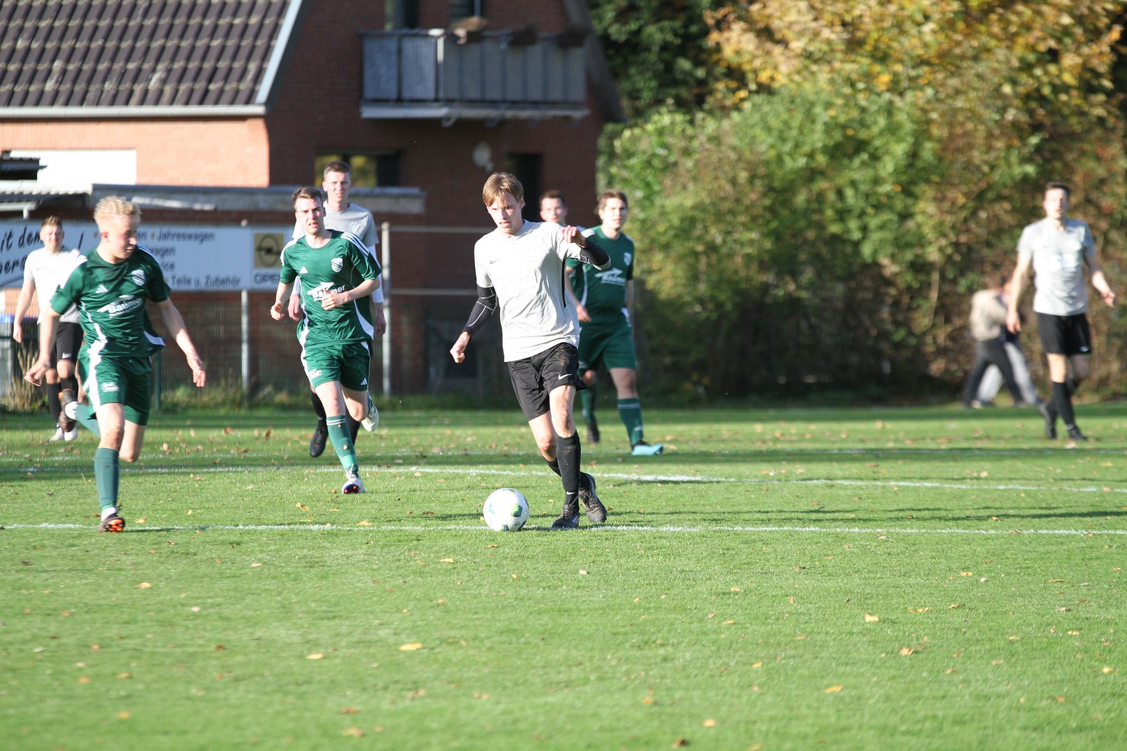 Derbysieg. 4:1 gegen Teuto 2
